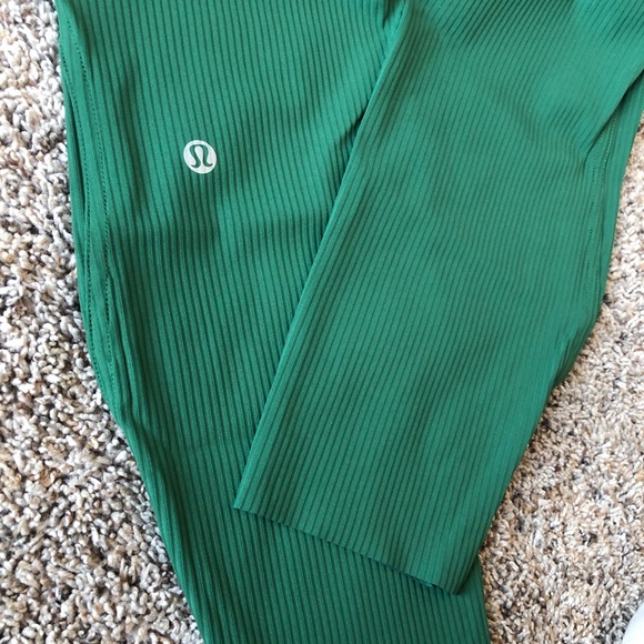 Lululemon Base Pace High-Rise Ribbed Tight 25" - Picture 11 of 14